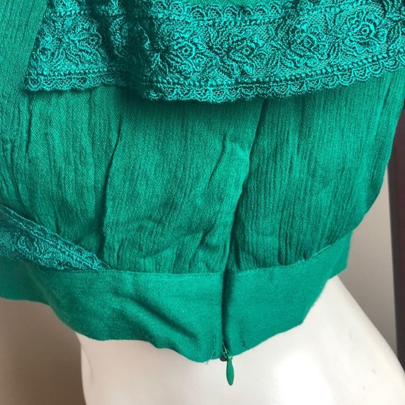 Miami Francesca’s Forest Green V-Neck Crop Top Lace Trim Size L - Picture 9 of 11